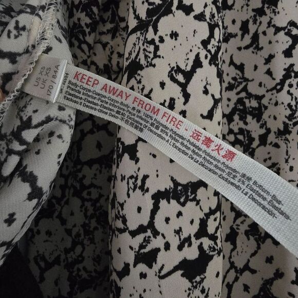 Free People All Tucks Printed Bodysuit in Ivory Combo Size XS - Picture 7 of 7